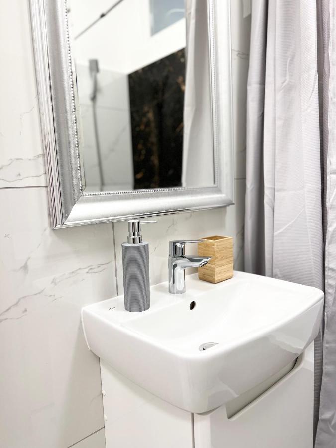 N24 Apartments By Small Home Βουδαπέστη Εξωτερικό φωτογραφία